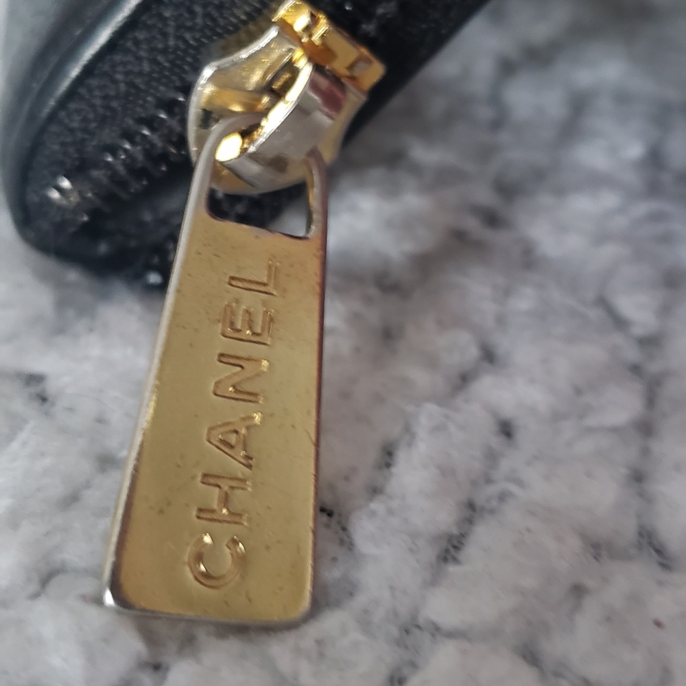 Authentic Pre-owned Chanel Caviar Leather Long Zippy Wallet - Picture 6 of 16